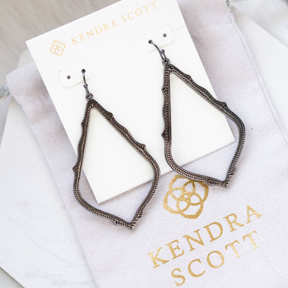 Kendra Scott Sophee Drop Earrings Gunmetal Metal - Picture 3 of 3